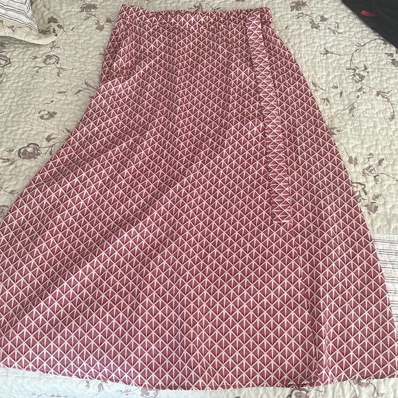 MIDI skirt H and M red - Picture 2 of 3